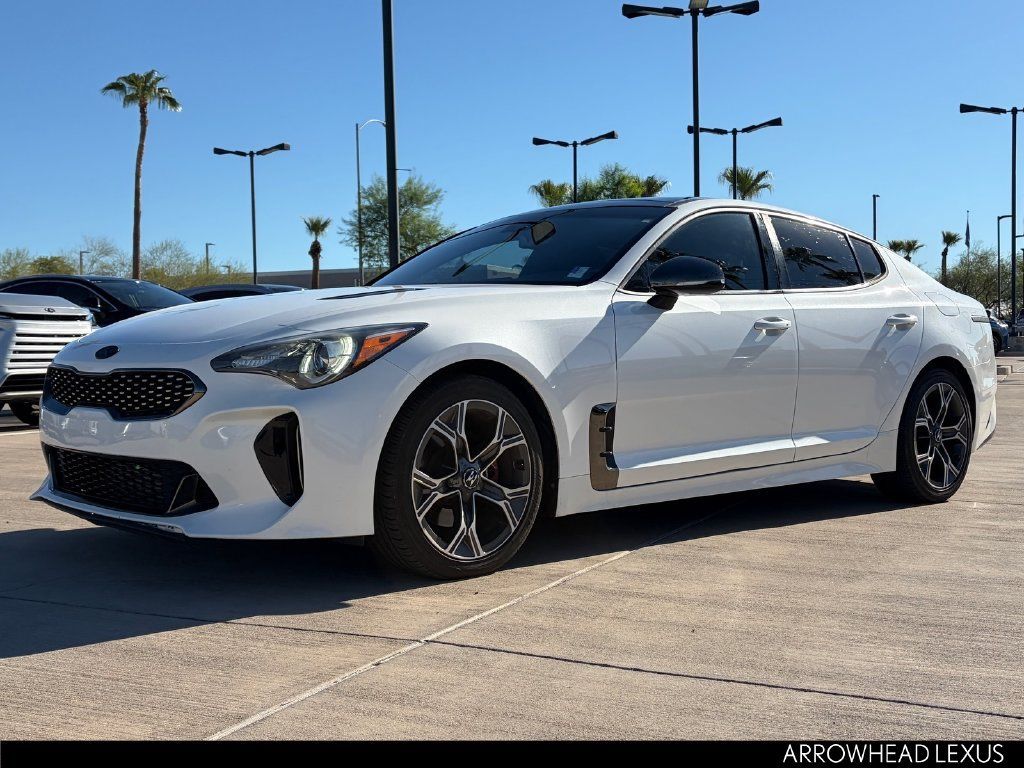 Used 2021 Kia Stinger GT-Line w/ Sun & Sound Package RWD image 2