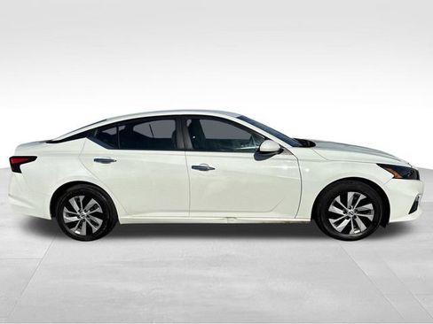 Used 2022 Nissan Altima 2.5 S image 7