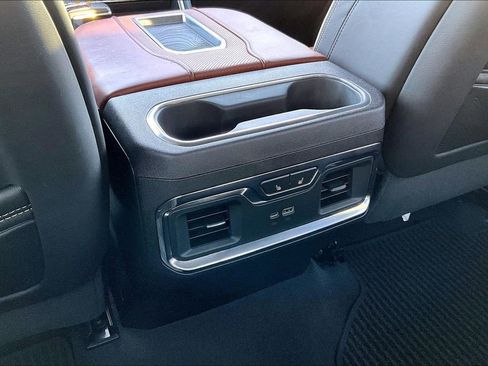 Used 2022 GMC Sierra 1500 Denali Ultimate image 31