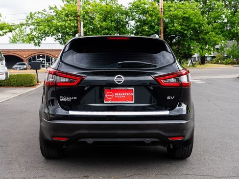 Used 2021 Nissan Rogue Sport SV FWD image 5