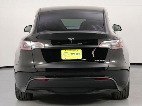 Used 2021 Tesla Model Y Long Range image 52