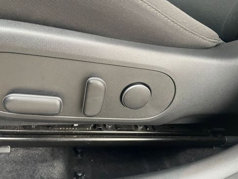 Used 2025 Hyundai Kona SEL image 23