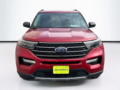 Used 2023 Ford Explorer XLT w/ Equipment Group 202A AWD/4WD image 2