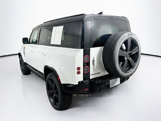 New 2026 Land Rover Defender 110 X-Dynamic SE AWD/4WD image 7