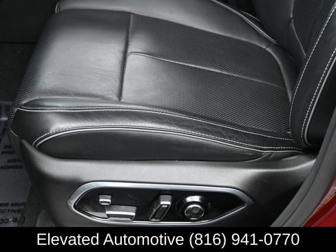 Used 2025 Jeep Grand Cherokee Overland w/ Adv Protech Group III AWD/4WD image 16