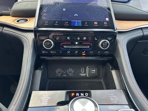 Used 2023 Jeep Grand Cherokee Summit image 19