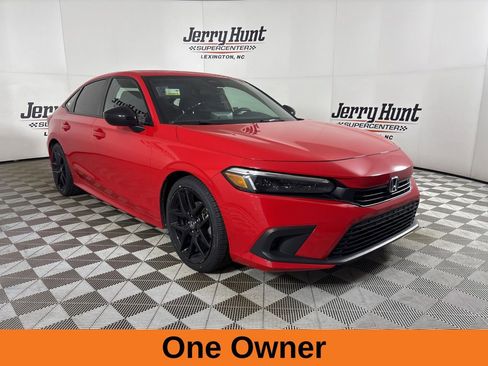 Used 2024 Honda Civic Sport image 4