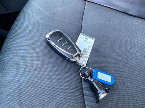 Used 2019 Chevrolet Trax LT w/ LT Convenience Package image 14