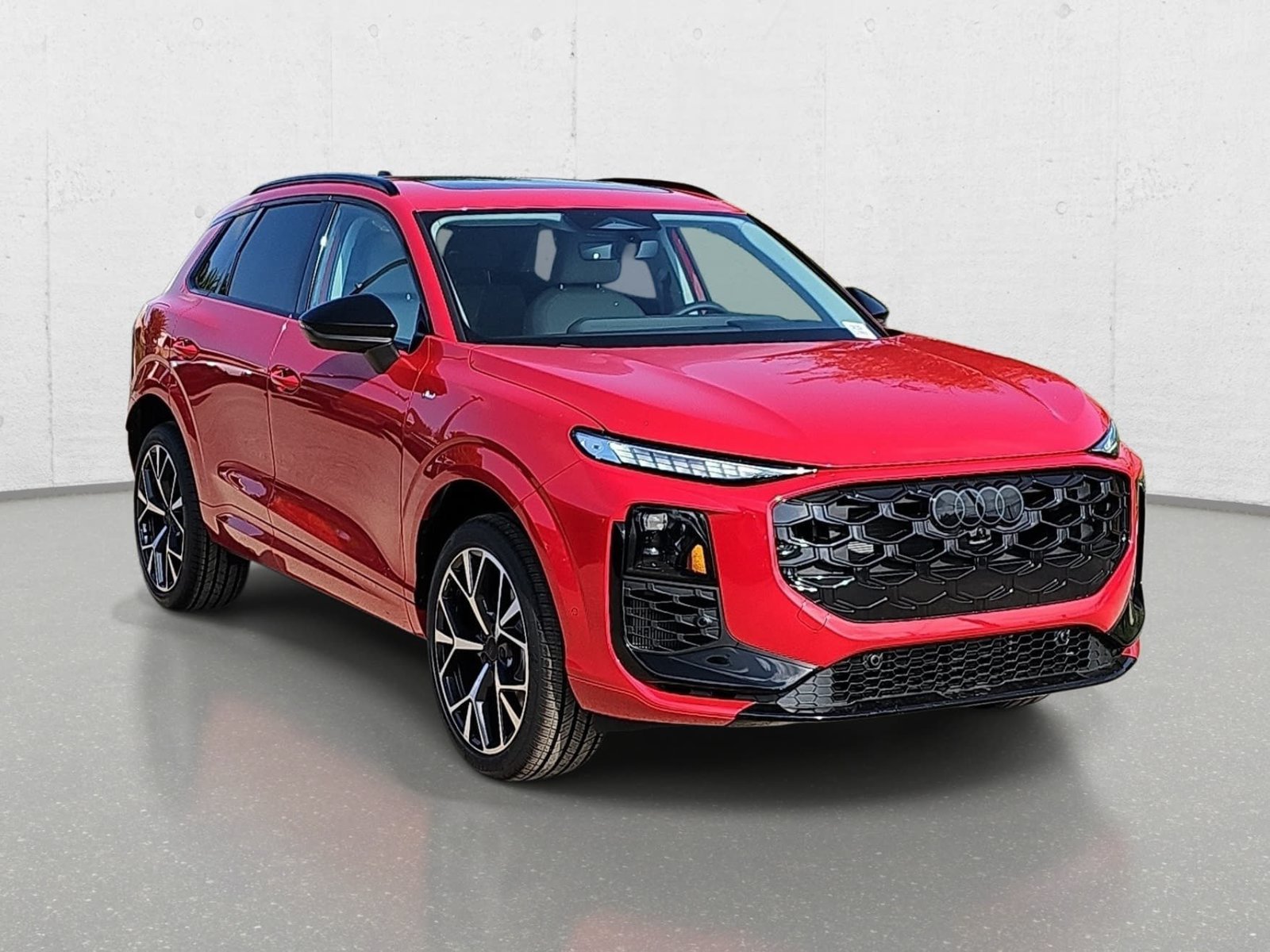 New 2026 Audi Q3 quattro 2.0T AWD/4WD image 3