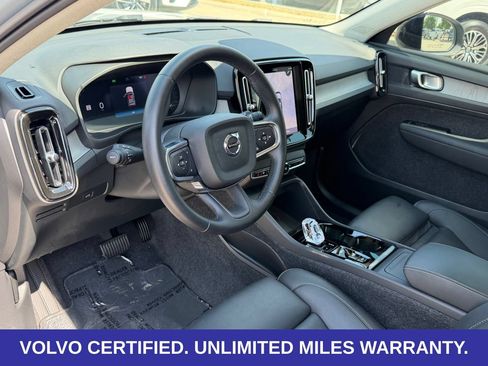 Certified 2026 Volvo XC40 B5 Plus AWD/4WD image 15