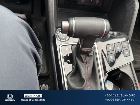 Used 2025 Kia Sportage SX image 25