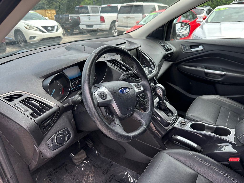 Used 2014 Ford Escape Titanium w/ Equipment Group 401A FWD image 7