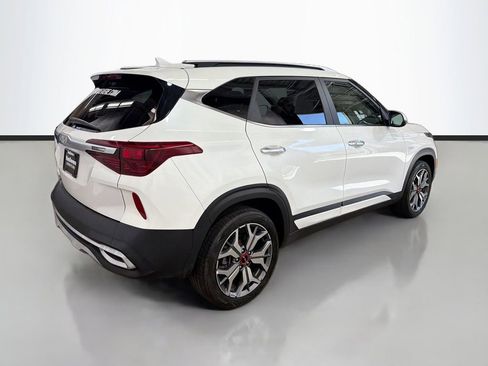 Used 2023 Kia Seltos SX w/ SX Sunroof Package AWD/4WD image 10