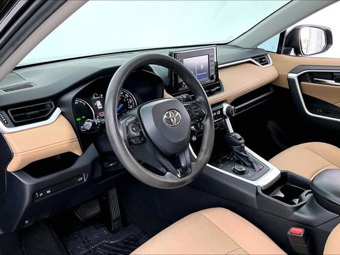 Used 2020 Toyota RAV4 XLE w/ Convenience Package AWD/4WD image 16