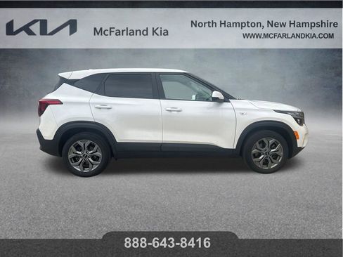 Used 2024 Kia Seltos LX AWD/4WD image 7