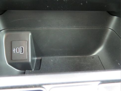 Used 2025 Ford F150 XLT w/ Equipment Group 301A Standard AWD/4WD image 14