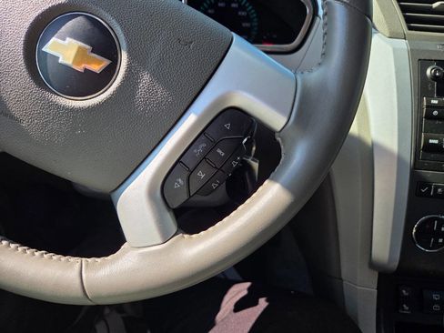 Used 2012 Chevrolet Traverse LT image 10