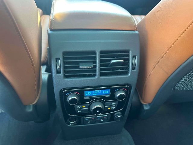 Used 2019 Jaguar F-PACE Portfolio AWD/4WD image 31