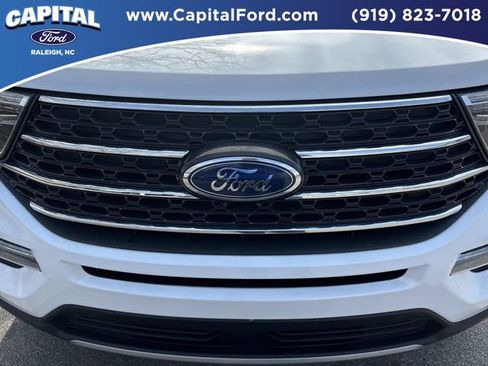 Used 2024 Ford Explorer XLT w/ Equipment Group 202A image 10