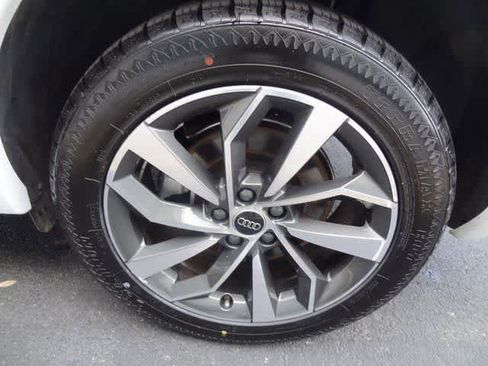 Used 2024 Audi Q5 2.0T Premium Plus image 44