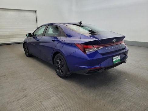Used 2022 Hyundai Elantra SEL FWD image 5