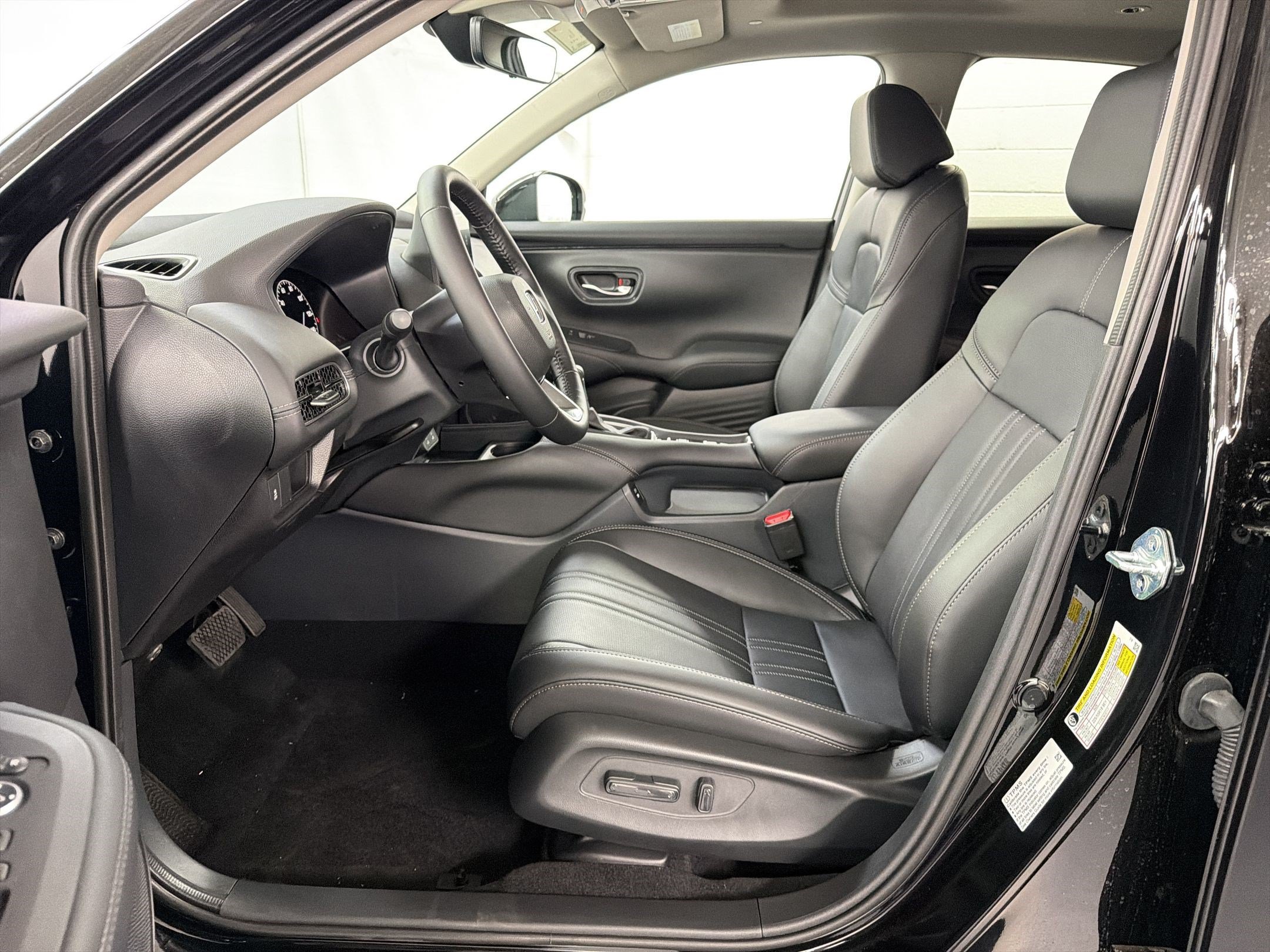 New 2027 Honda HR-V EX-L image 5