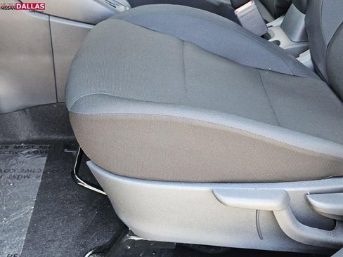 New 2025 Nissan Kicks Play S image 18