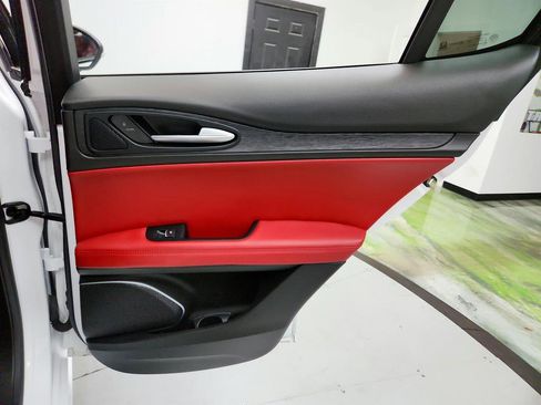 Used 2020 Alfa Romeo Stelvio Sport w/ Quick Order Package 22K Sport image 29