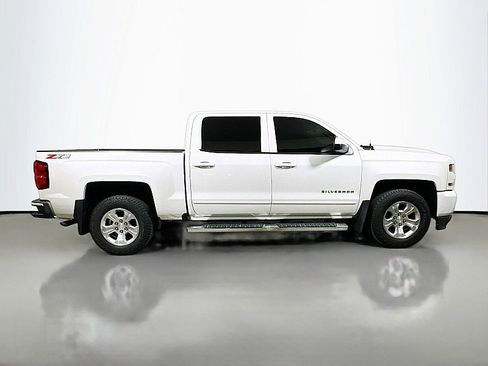 Used 2018 Chevrolet Silverado 1500 LT w/ All Star Edition image 8