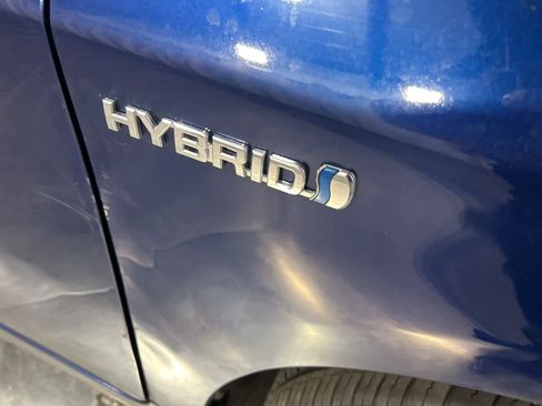 Used 2011 Toyota Prius Two image 6