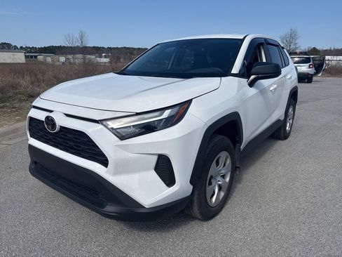 Used 2023 Toyota RAV4 LE image 7