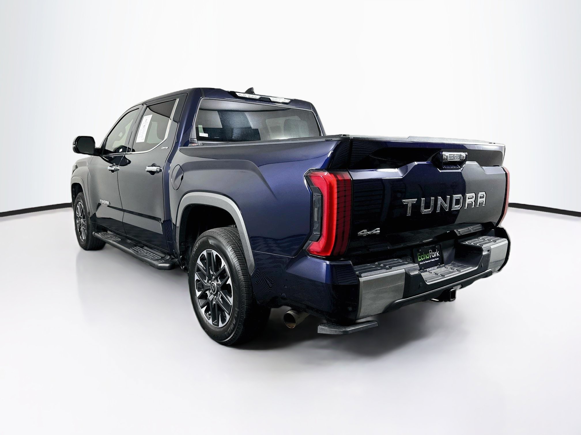 Used 2024 Toyota Tundra Limited w/ Power Package AWD/4WD image 5
