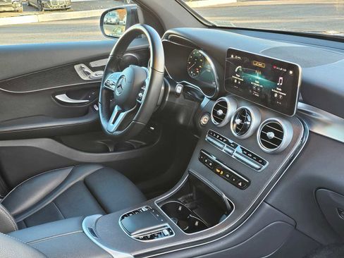 Used 2022 Mercedes-Benz GLC 300 GLC 300 image 10