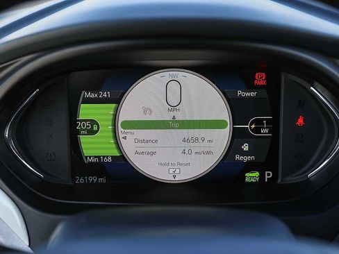 Used 2019 Chevrolet Bolt Premier w/ Infotainment Package image 22