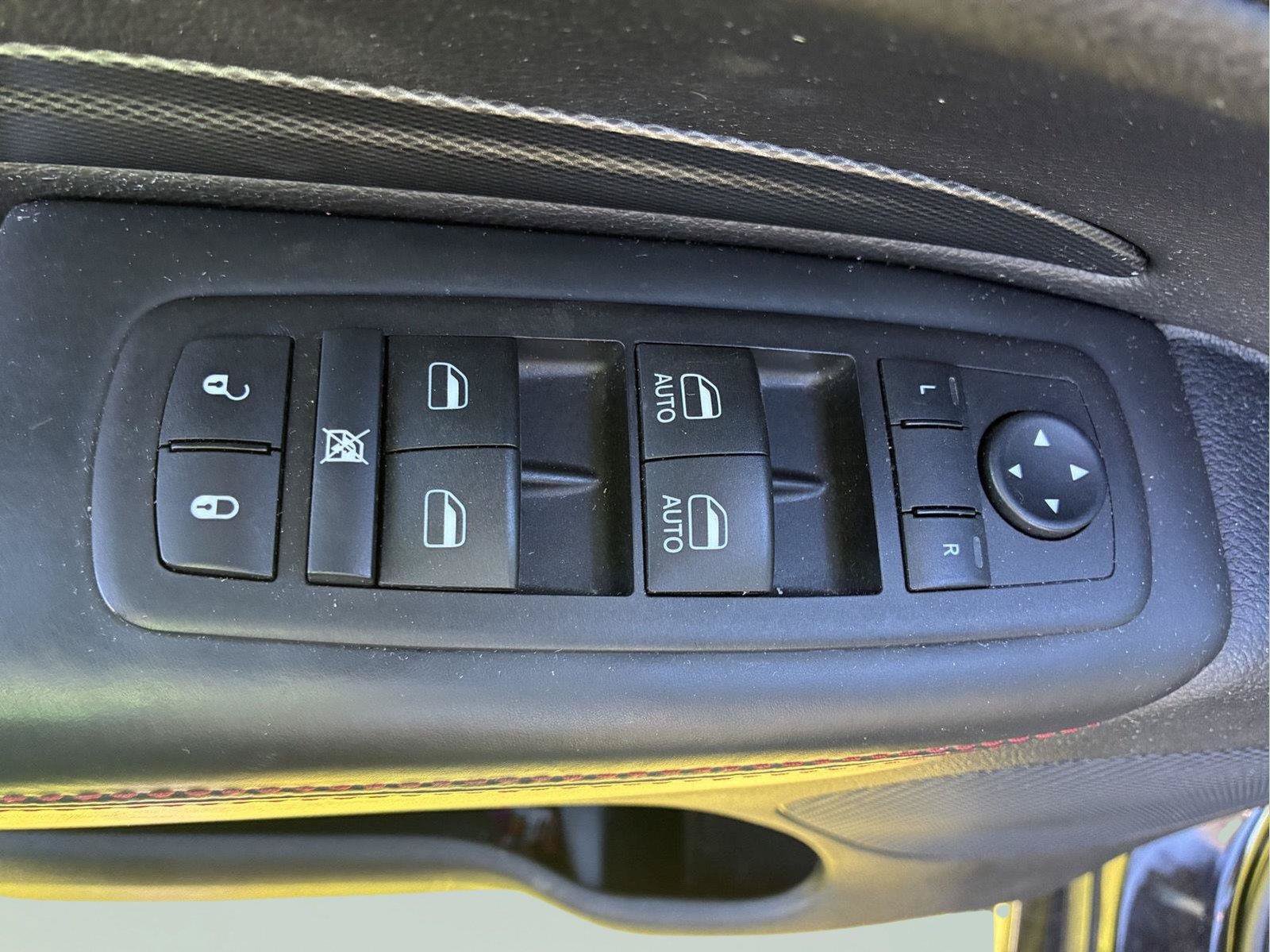 Used 2025 Dodge Durango R/T AWD/4WD image 26