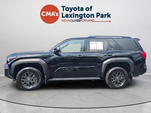 Used 2026 Toyota 4Runner SR5 AWD/4WD image 2