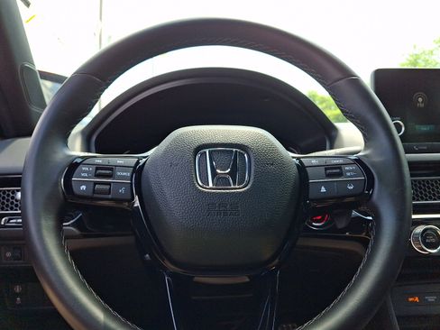 Used 2024 Honda Civic Sport image 17