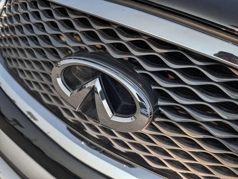 Used 2017 INFINITI QX50 2WD w/ Premium Plus Package image 35