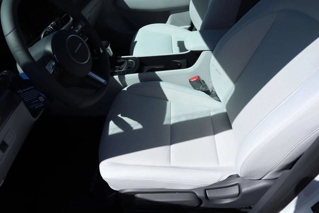New 2026 Hyundai Kona SEL Sport FWD image 2