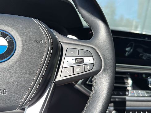 Used 2022 BMW X5 xDrive45e w/ Executive Package image 19