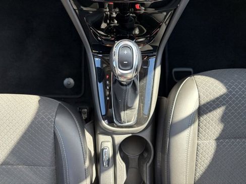 Certified 2022 Buick Encore Preferred image 25