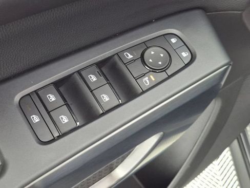 Used 2024 Nissan Pathfinder Rock Creek AWD/4WD image 12