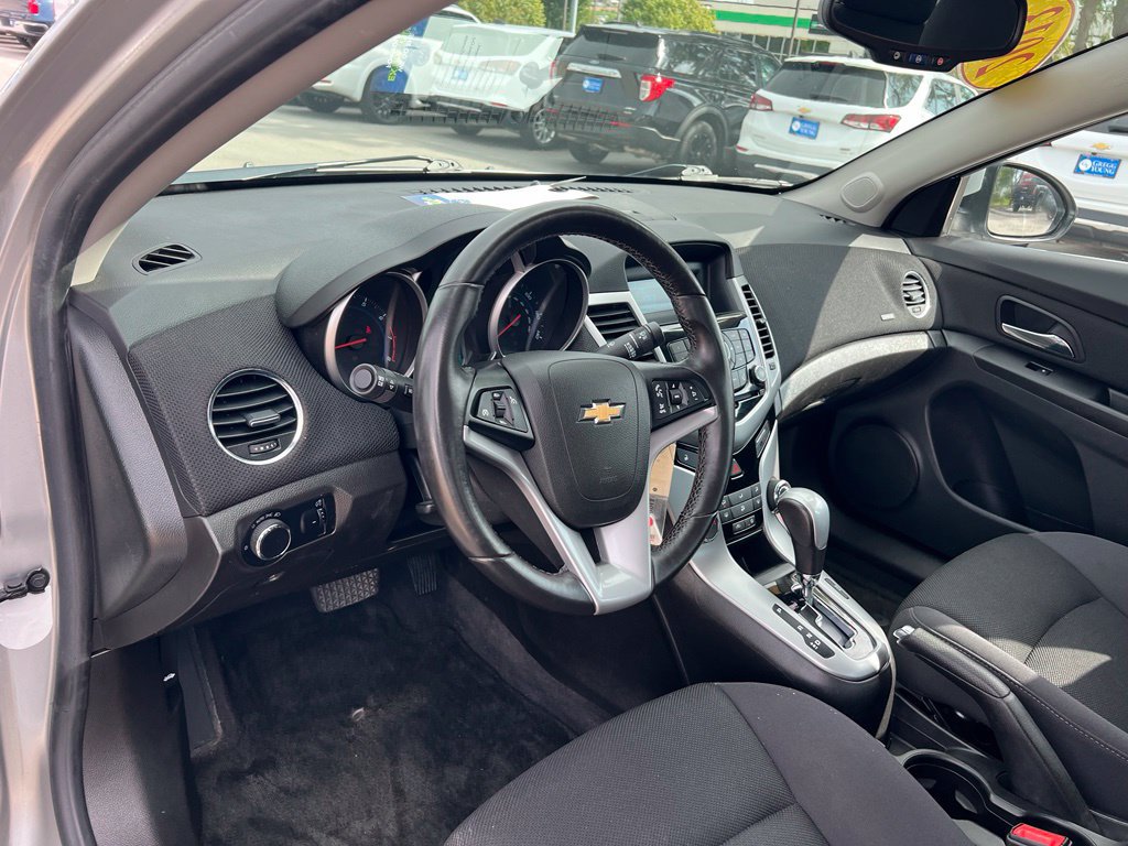 Used 2013 Chevrolet Cruze LT FWD image 17