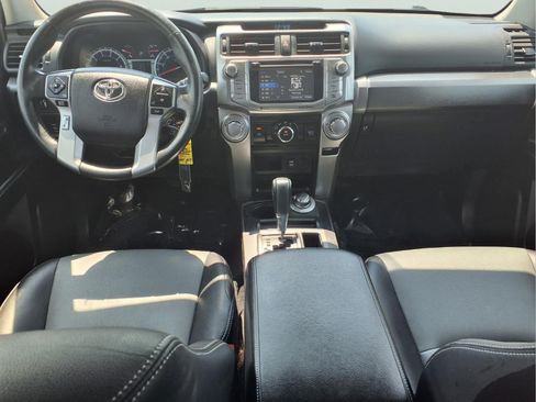 Used 2017 Toyota 4Runner SR5 Premium AWD/4WD image 15