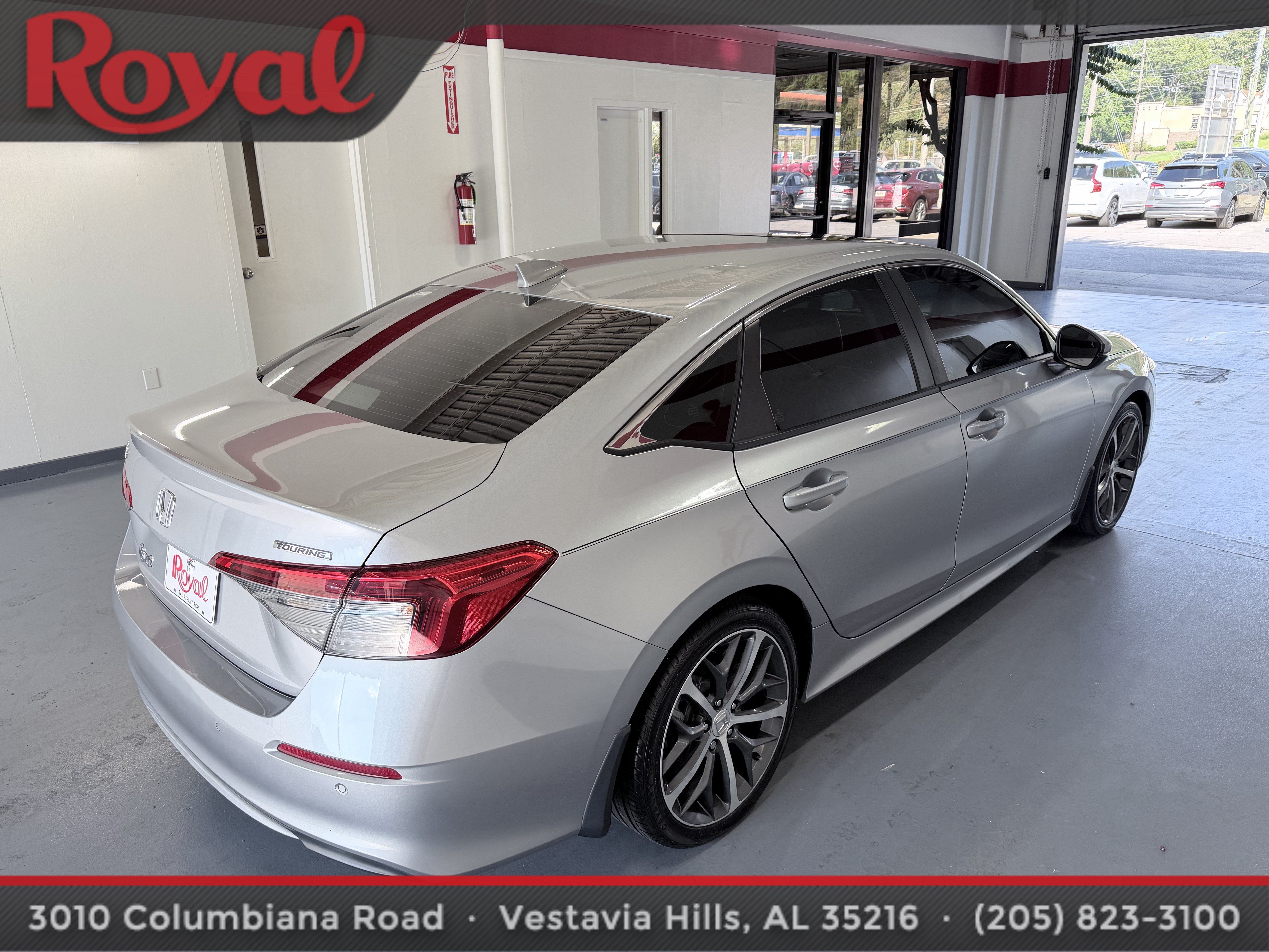 Used 2022 Honda Civic Touring image 4