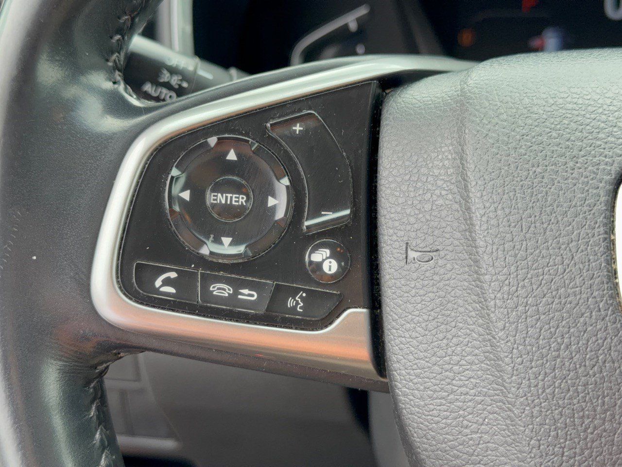 Used 2019 Honda CR-V Touring image 18