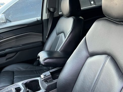 Used 2011 Cadillac SRX 2WD image 9