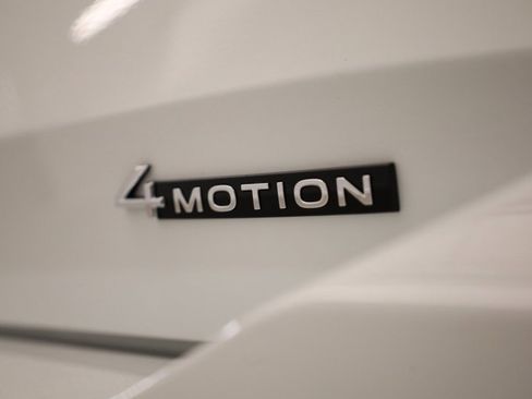 New 2026 Volkswagen Tiguan SE image 37