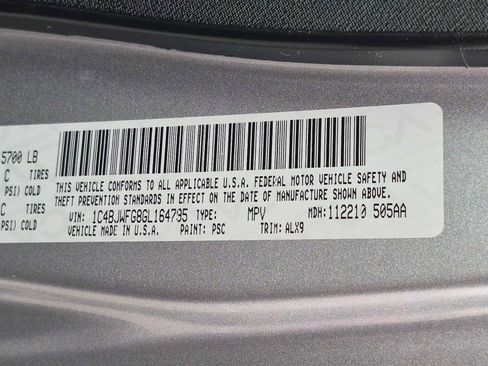 Used 2016 Jeep Wrangler Unlimited Rubicon AWD/4WD image 30