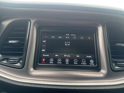 Used 2022 Dodge Challenger GT image 39